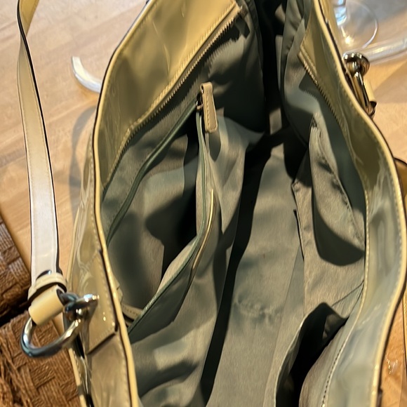 COACH CREAM COLORED - Picture 5 of 9